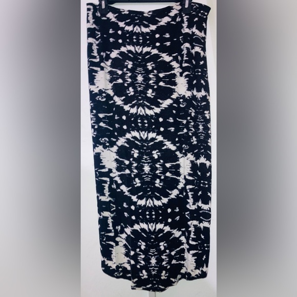 Wrap Front Tulip Skirt Size L - Picture 7 of 10